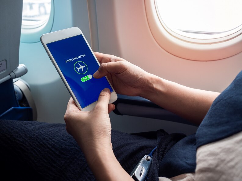 Perjalanan Lebih Nyaman dengan Connected Flight Mode di Android Perjalanan Lebih Nyaman dengan Connected Flight Mode di Android