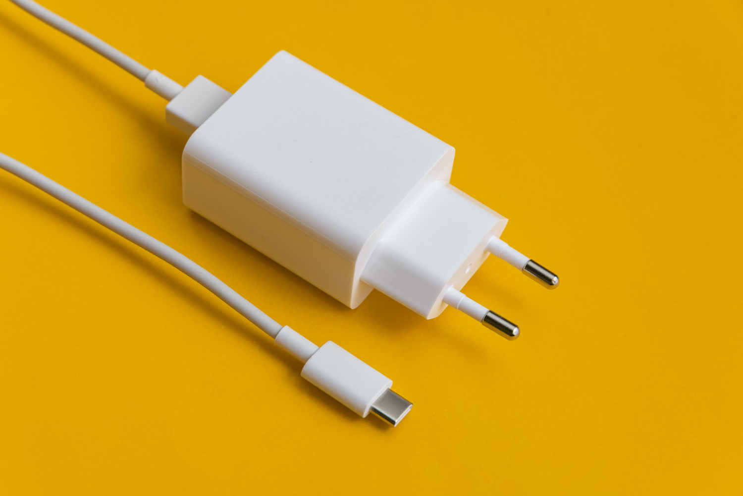 Apple Beralih ke USB-C, Kenali Juga Tipe Konektor Lainnya Apple Beralih ke USB-C, Kenali Juga Tipe Konektor Lainnya