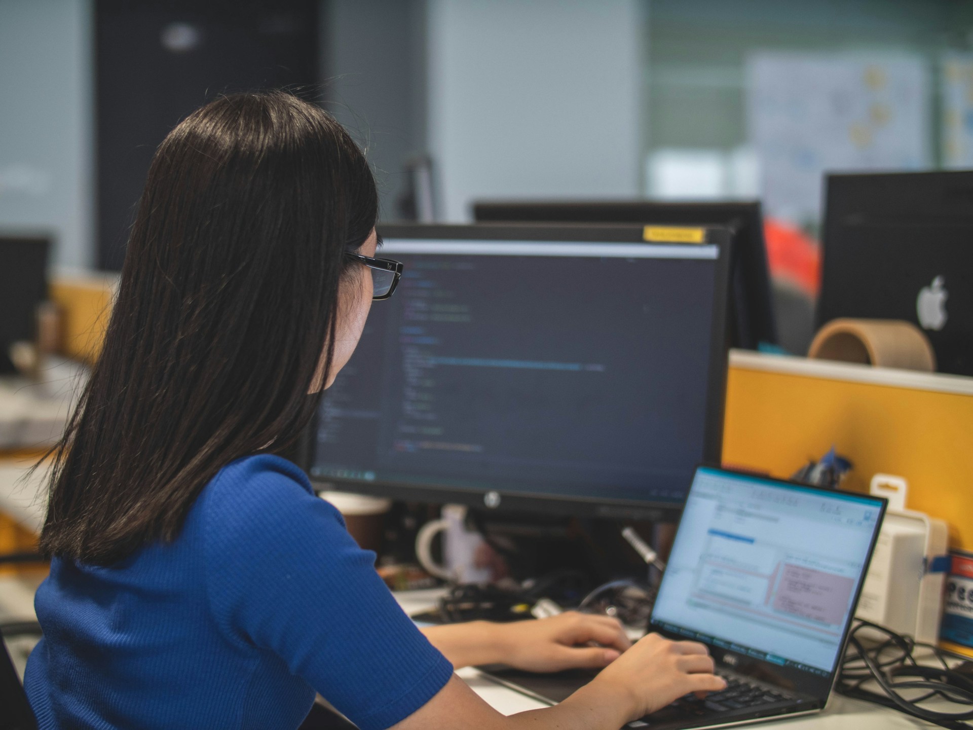 Menilik Perbedaan Startup Studio Dan Inkubator, Founder Wajib Tahu Menilik Perbedaan startup studio dan inkubator, Founder Wajib Tahu