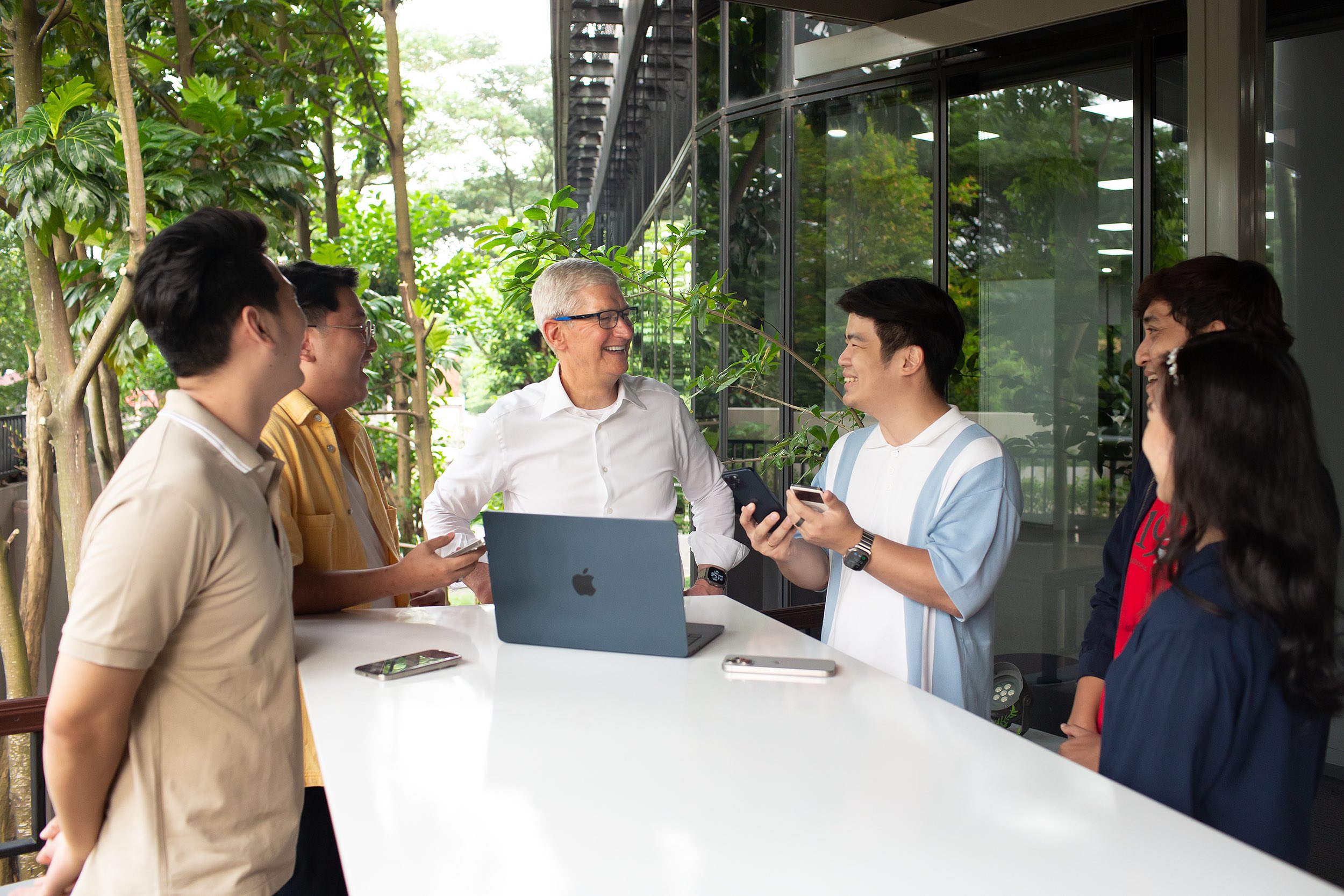 Ini 3 Poin Utama Ketika CEO Apple Berkunjung ke Indonesia Ini 3 Poin Utama Ketika CEO Apple Berkunjung ke Indonesia