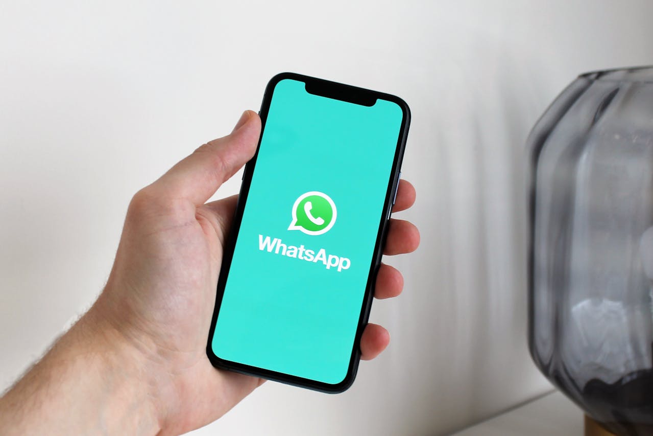 Siap – Siap! WhatsApp Akan Update Desain di iOS dan Android Siap - Siap! WhatsApp Akan Update Desain di iOS dan Android
