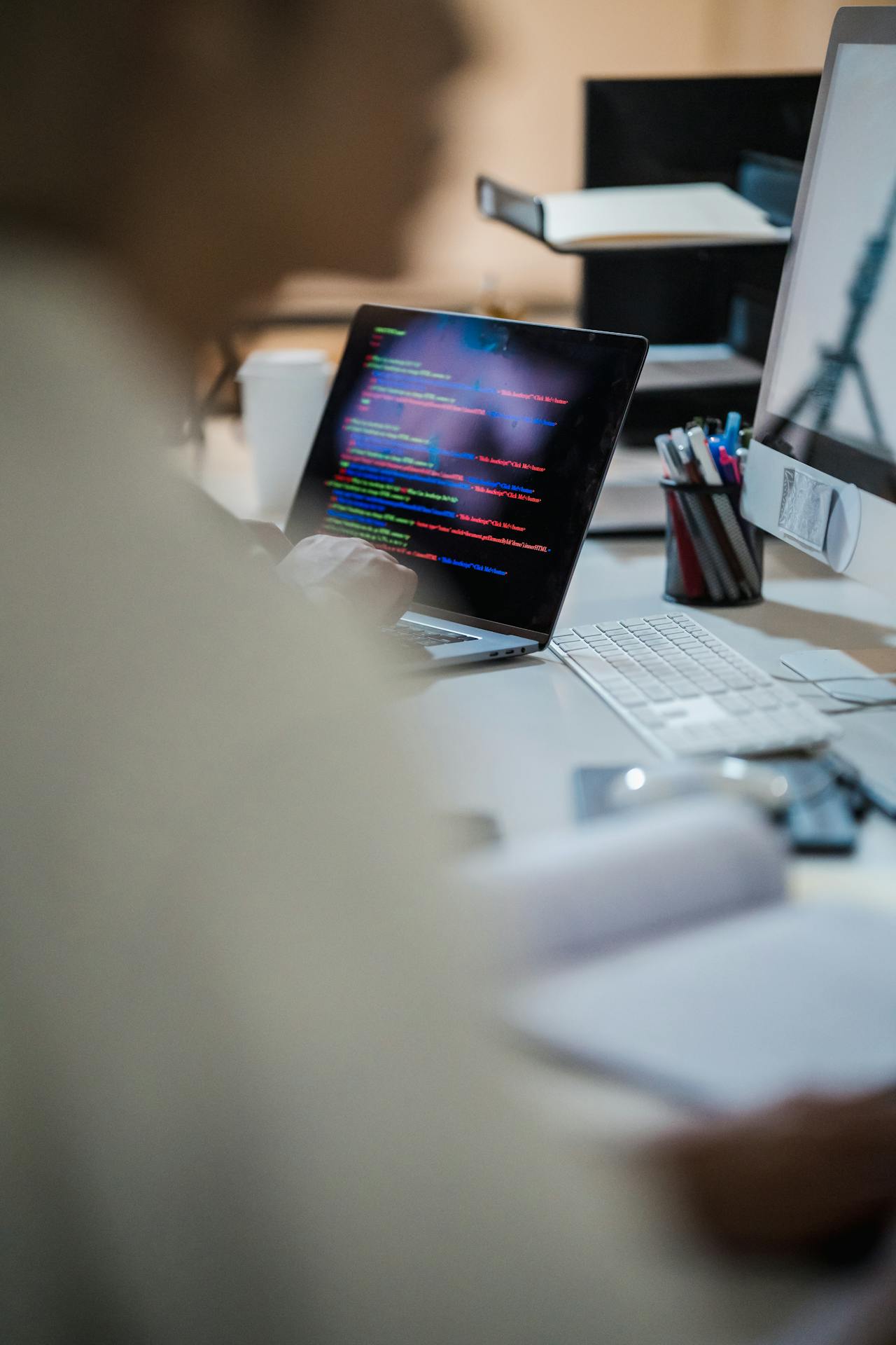 Masih Bingung Mau Pilih On Premise atau Cloud-Based Deployment, Kenali Perbedaanya Masih Bingung Mau Pilih On Premise atau Cloud-Based Deployment, Kenali Perbedaanya