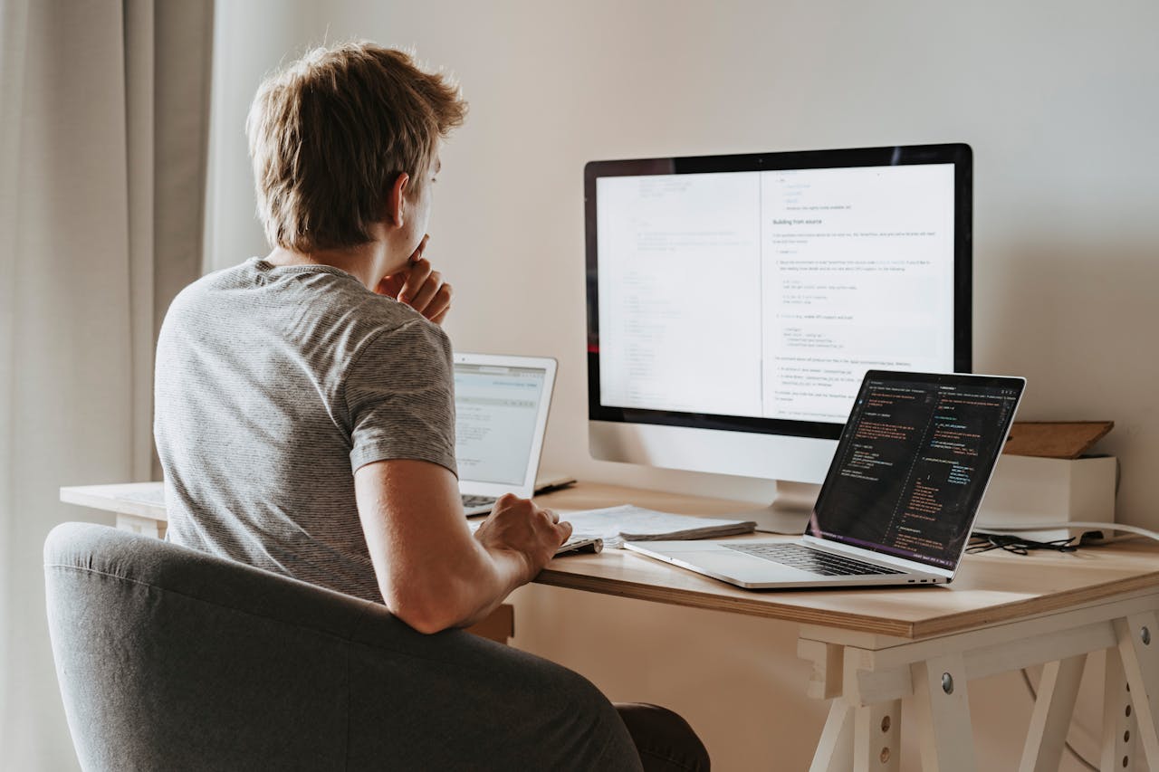 Apakah AI Akan Menggantikan Programmer? Perspektif Seorang CTO di Industri Software Apakah AI Akan Menggantikan Programmer? Perspektif Seorang CTO di Industri Software
