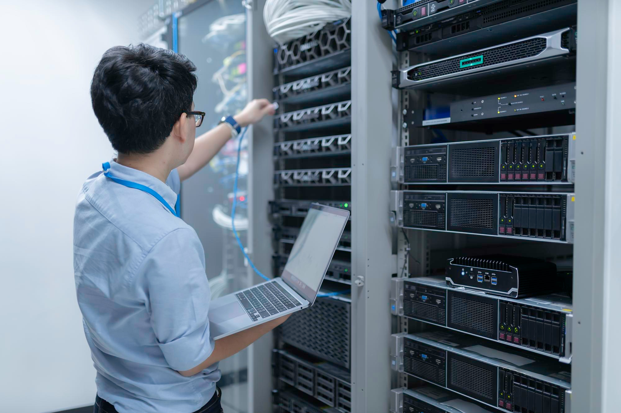 AI : Tulang Punggung Baru Efisiensi dalam DevOps dan Platform Engineering AI : Tulang Punggung Baru Efisiensi dalam DevOps dan Platform Engineering